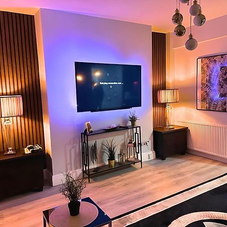 *Luxury 9Ine Lush Jacuzzi Apartment & Balcony* Birmingham Ngoại thất bức ảnh
