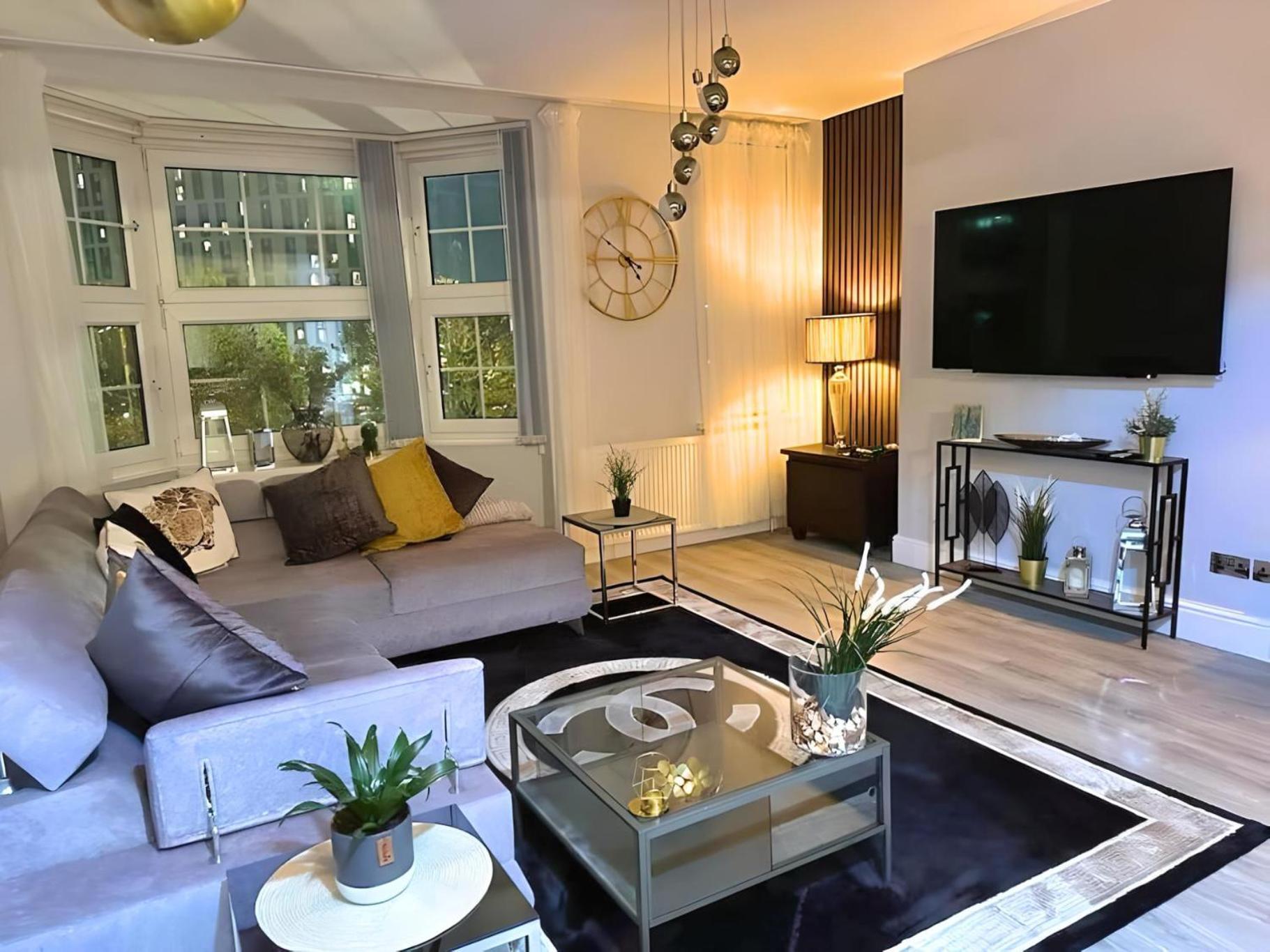 *Luxury 9Ine Lush Jacuzzi Apartment & Balcony* Birmingham Ngoại thất bức ảnh