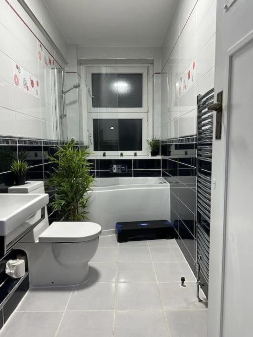 *Luxury 9Ine Lush Jacuzzi Apartment & Balcony* Birmingham Ngoại thất bức ảnh